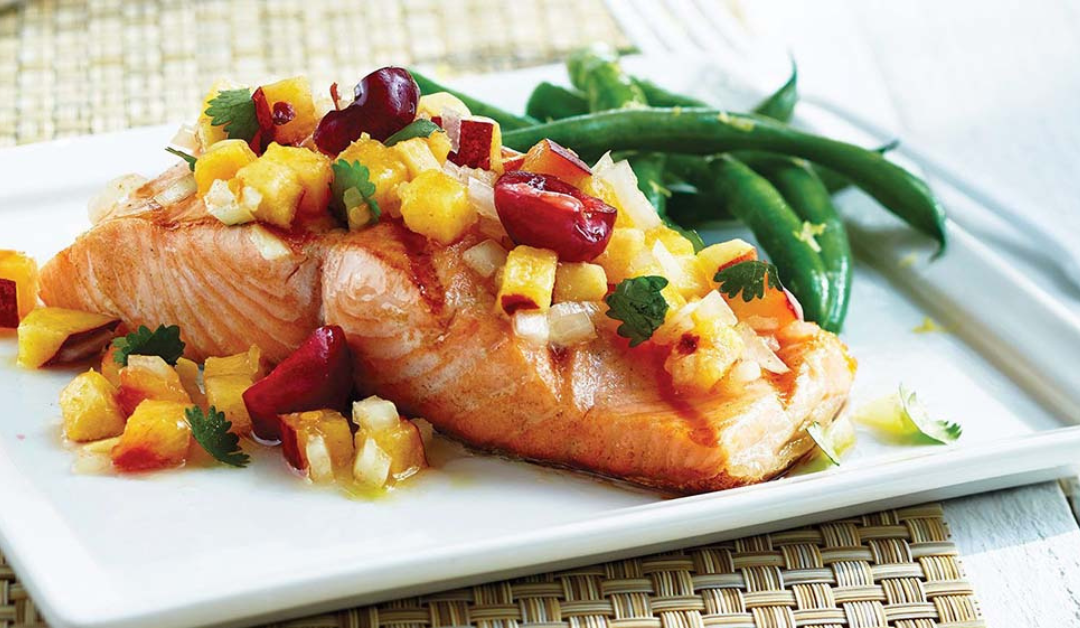 Healthy Recipe for Diabetics – Roasted Salmon Fillet with Nectarine Salad
